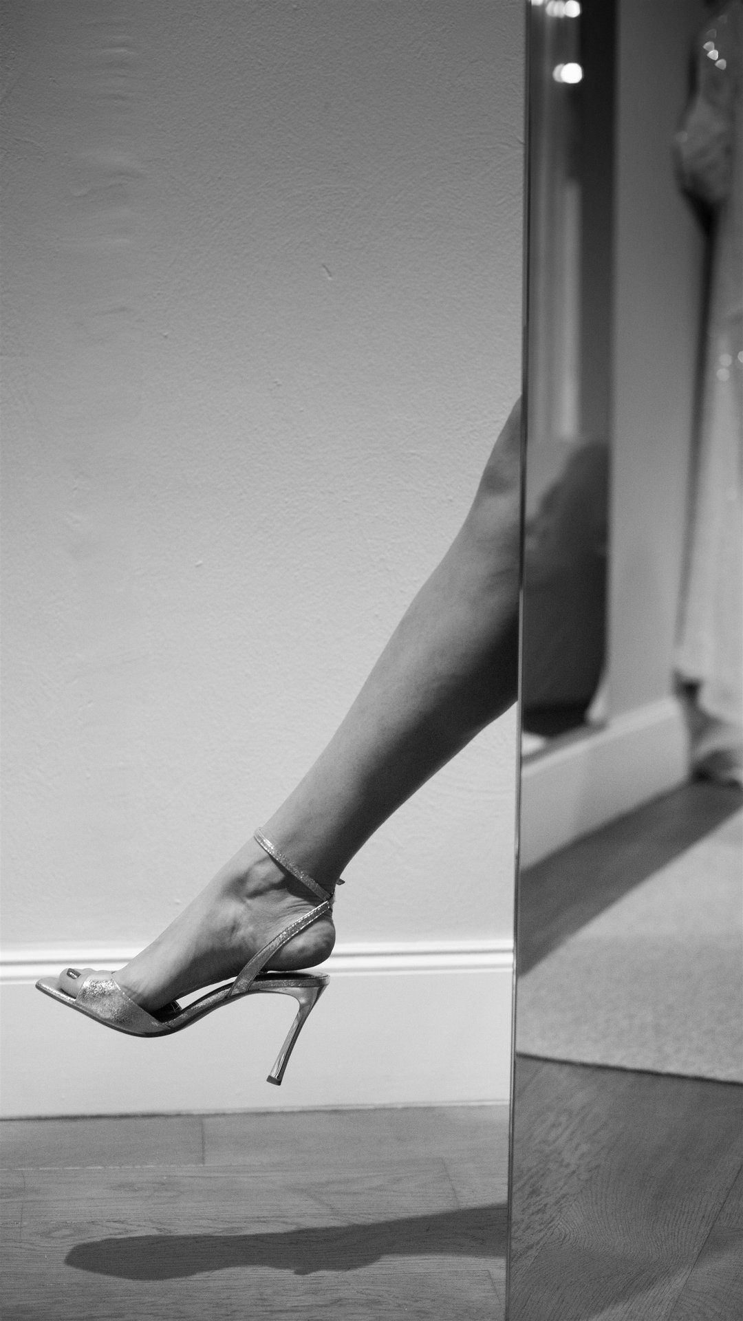 Chaussures à talons de la mariée lors du shooting d'inspiration chez Côté Mariage Perpignan
